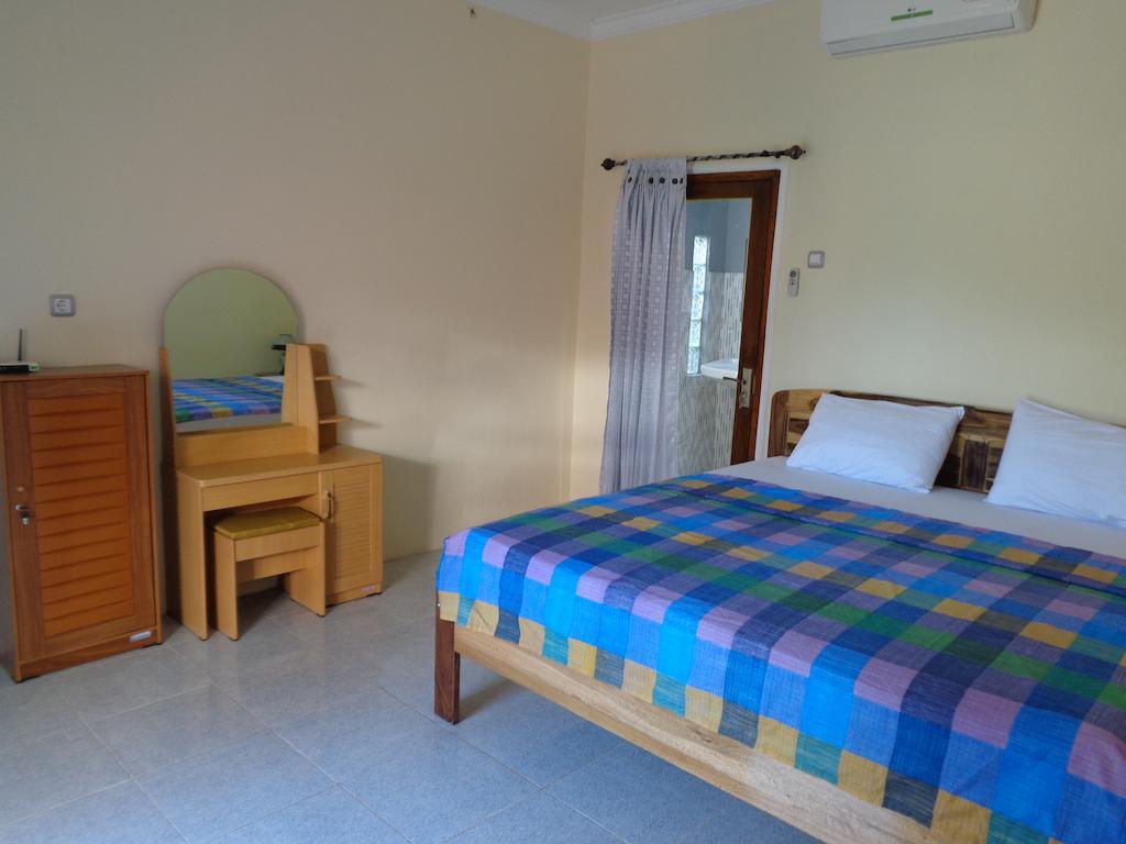 Sister Bungalow Hotel Gili Air Room photo