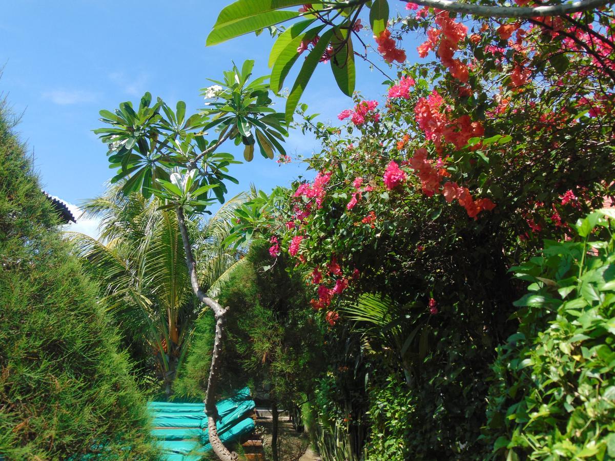 Sister Bungalow Hotel Gili Air Exterior photo